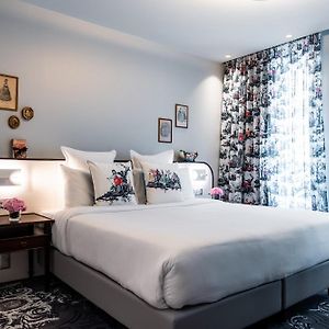 Deluxe King Room Afterworks